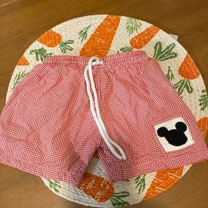 GUC Smocking bug brand swim trunk